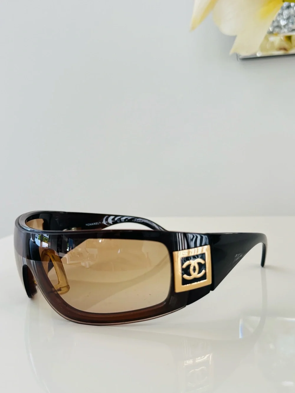 RARE🦋 Vintage CHANEL Vintage 5085 brown gold sunglasses - Picture 3 of 8